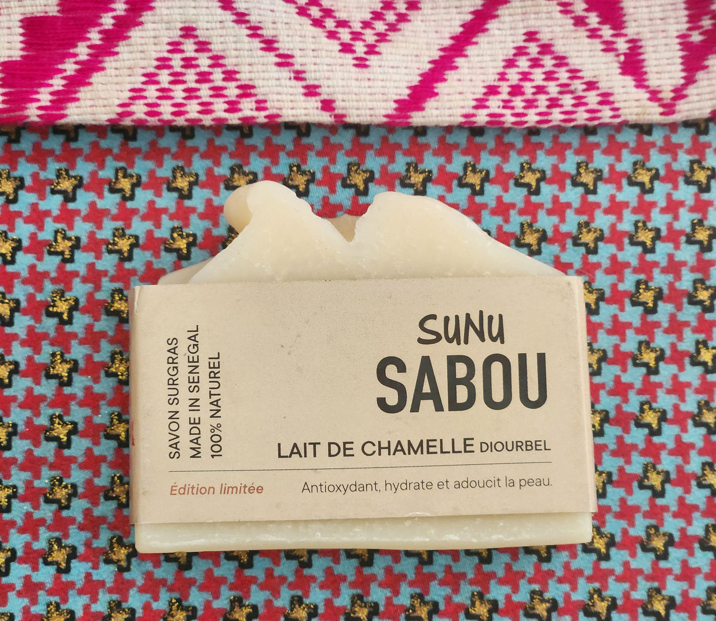 Savon artisanal pour peaux sensibles, au lait frais de chamelle frais,Sénégal
