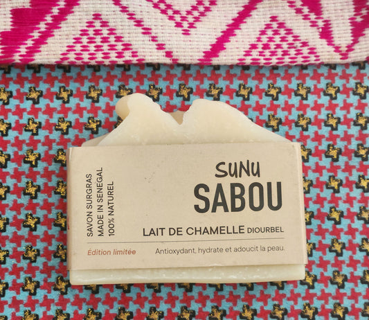Savon artisanal pour peaux sensibles, au lait frais de chamelle frais,Sénégal